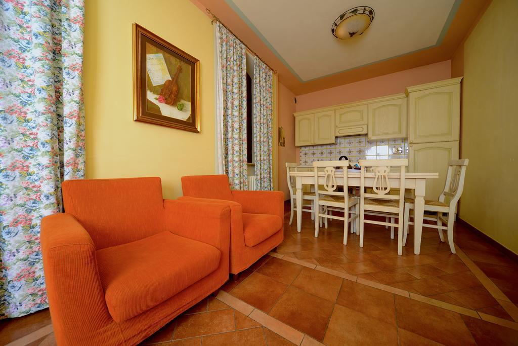 Residenze L'Uncinaia Holiday House Perugia Exteriör bild