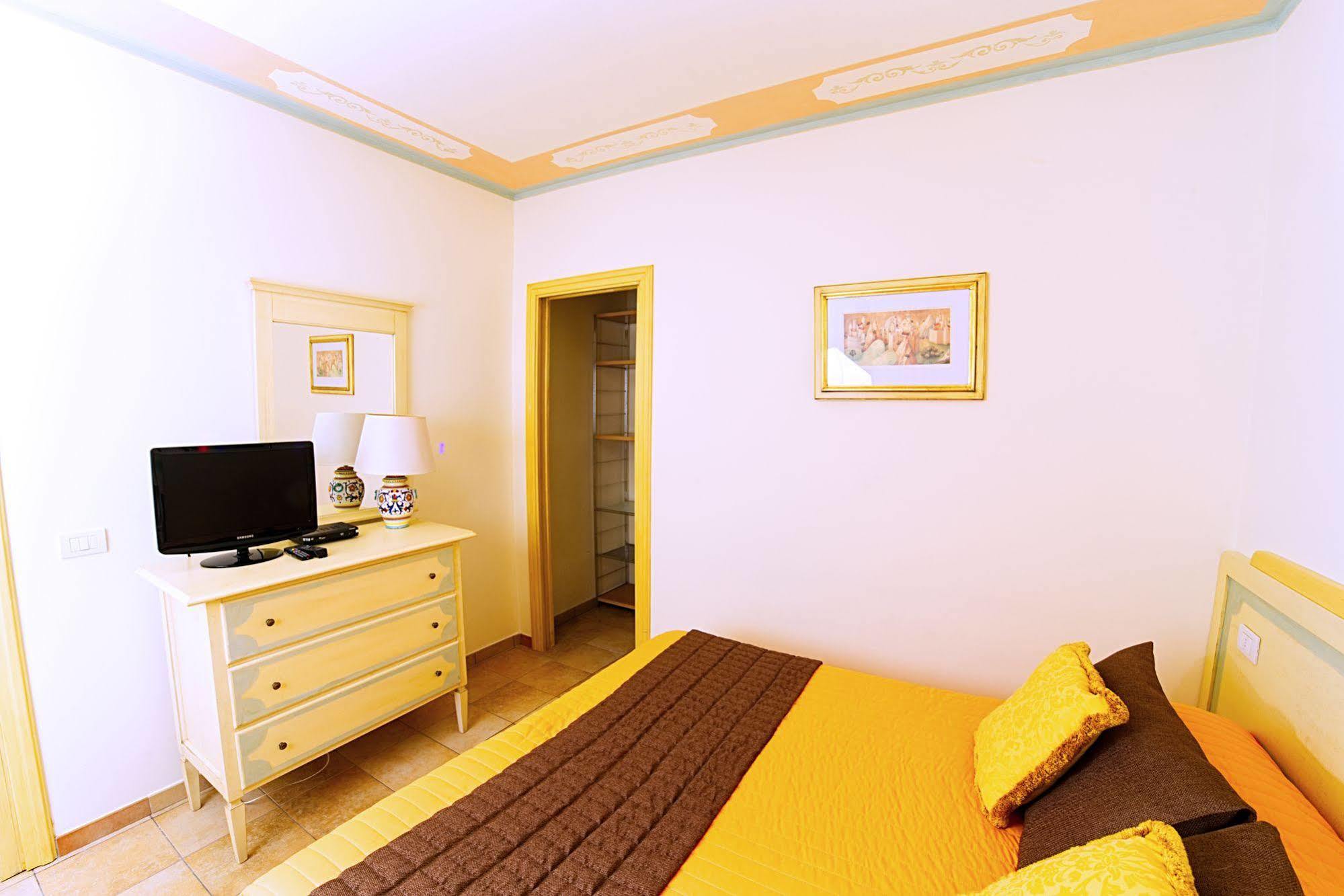 Residenze L'Uncinaia Holiday House Perugia Exteriör bild