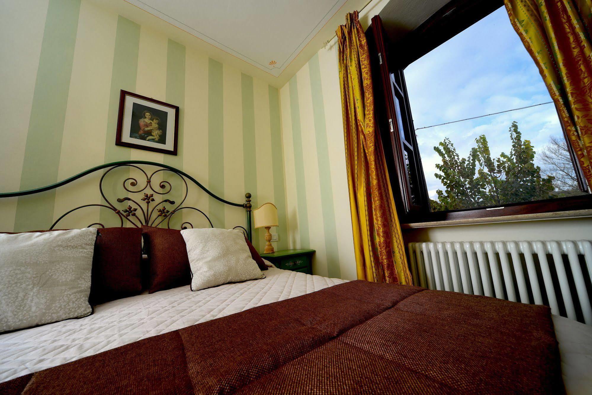 Residenze L'Uncinaia Holiday House Perugia Exteriör bild