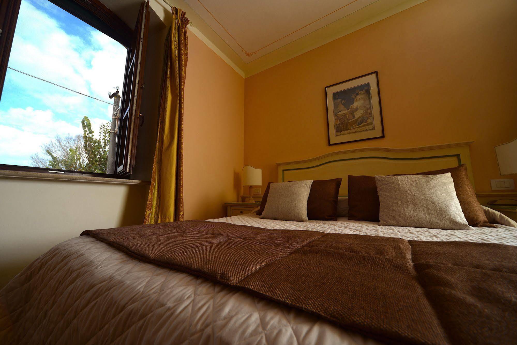 Residenze L'Uncinaia Holiday House Perugia Exteriör bild